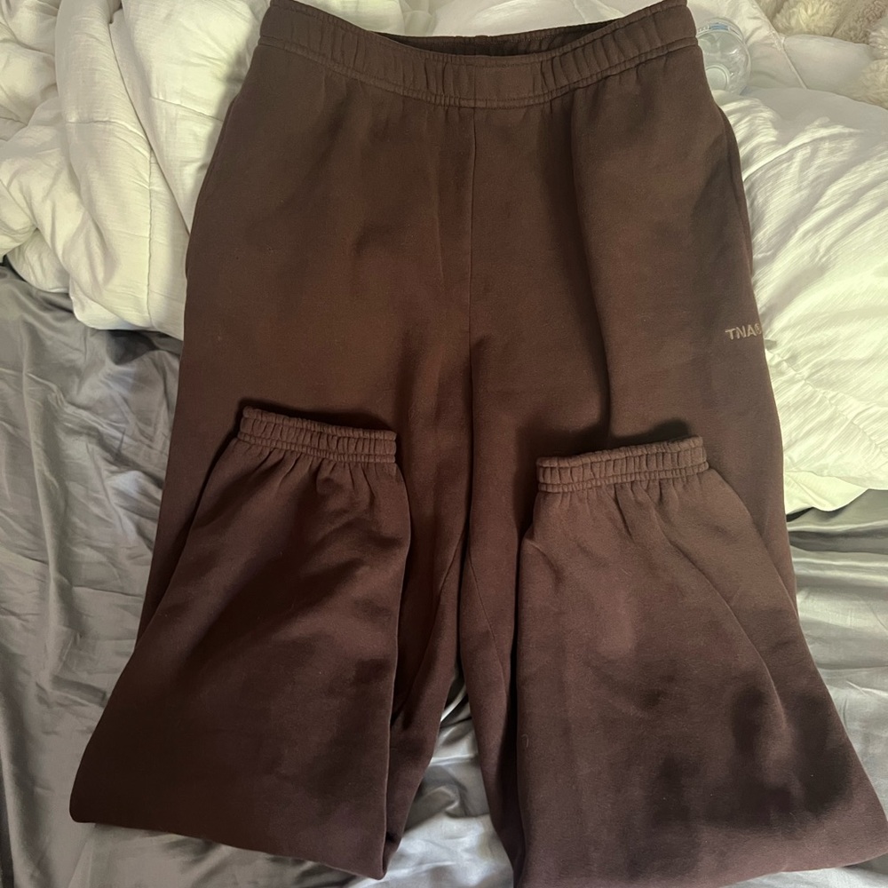 Aritzia rich mocha brown mega Sweatpants